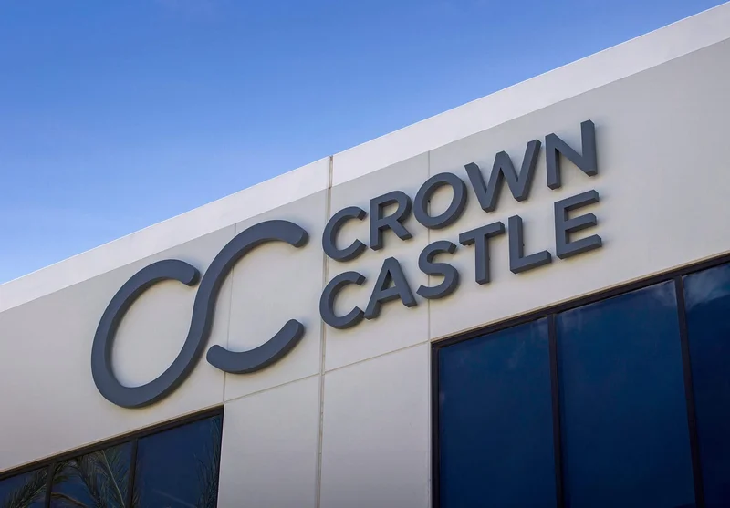 Crown Castle's 32% Dividend Cut: Give Me a Break, It's Not a 'Buy'